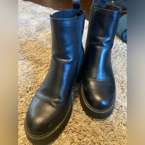 Madden Girl WOMENS TIANNA CHELSEA BOOT - Picture 2 of 3